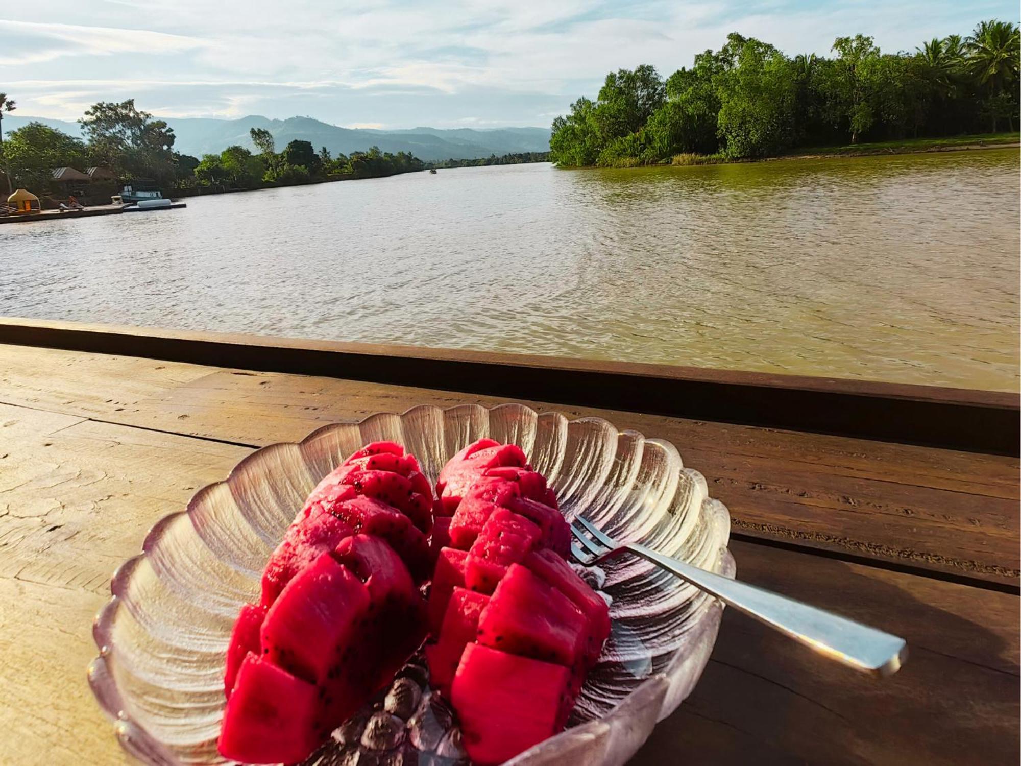 Devi Kampot Resort At Phum Kampot Exterior foto