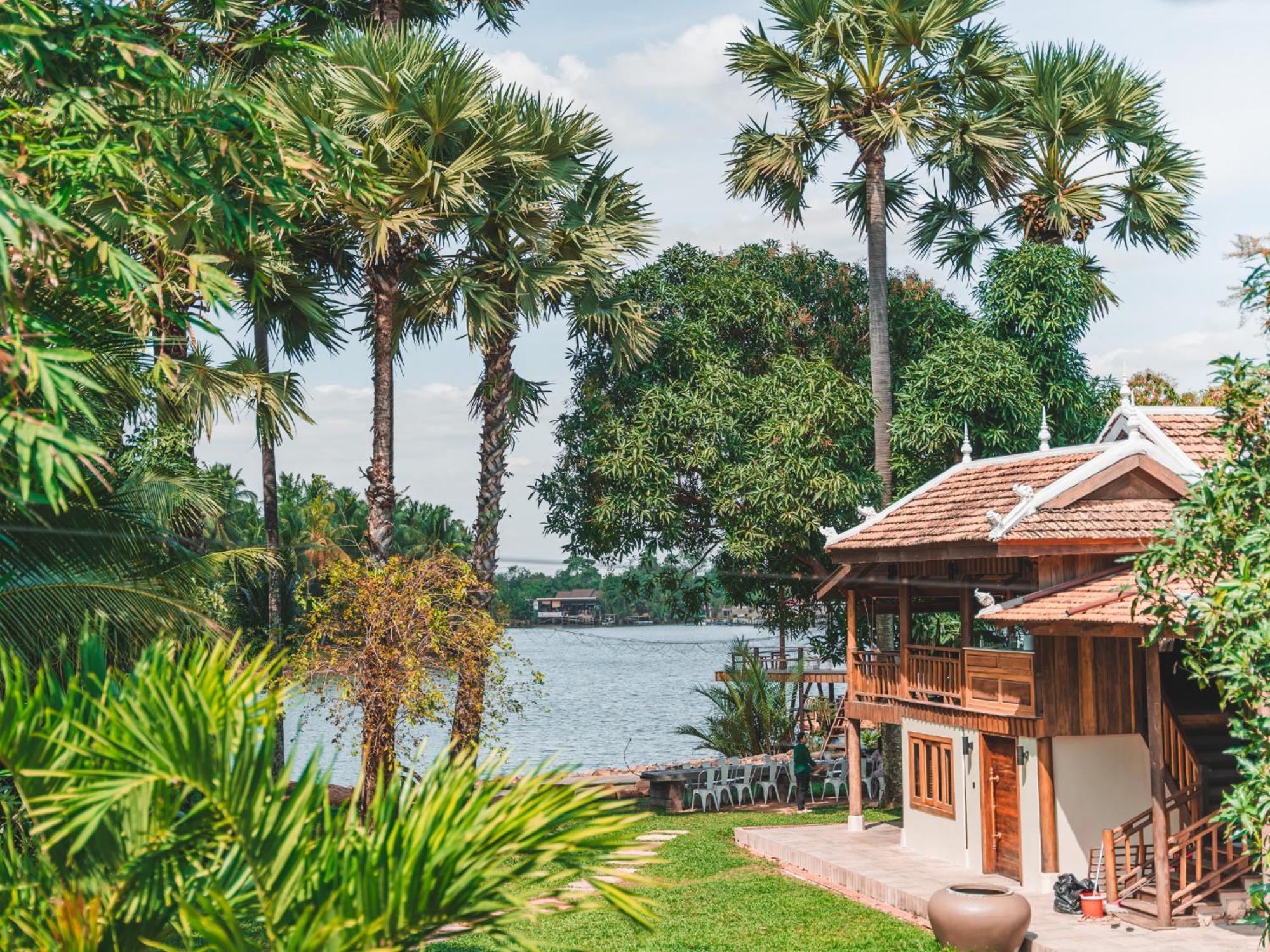 Devi Kampot Resort At Phum Kampot Exterior foto